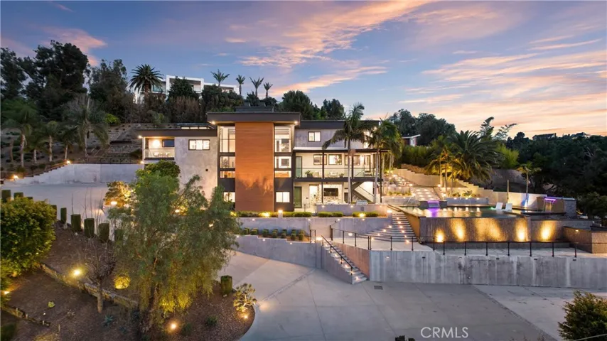 121 S Peralta Hills Drive, Anaheim Hills, California 92807