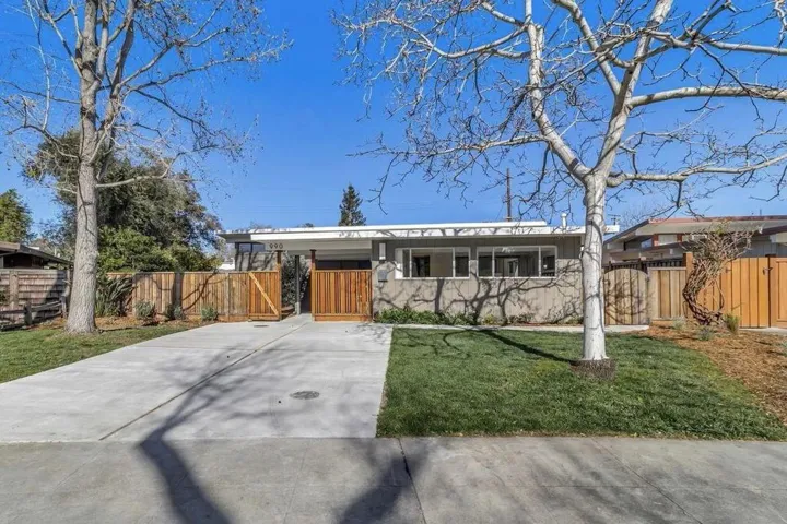 990 Van Auken Circle, Palo Alto, California 94303