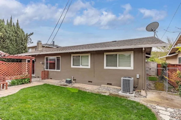 6051 Santa Ysabel Way, San Jose, California 95123