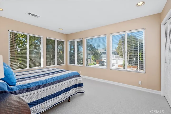 2770 Bayshore Avenue, Ventura, California 93001