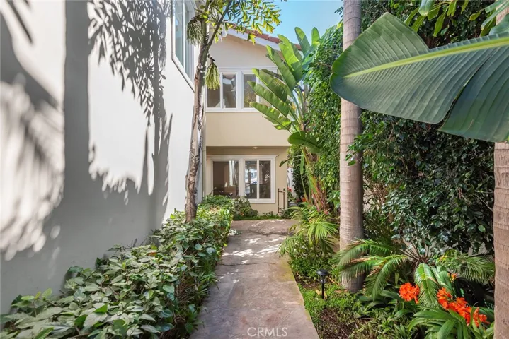 2770 Bayshore Avenue, Ventura, California 93001
