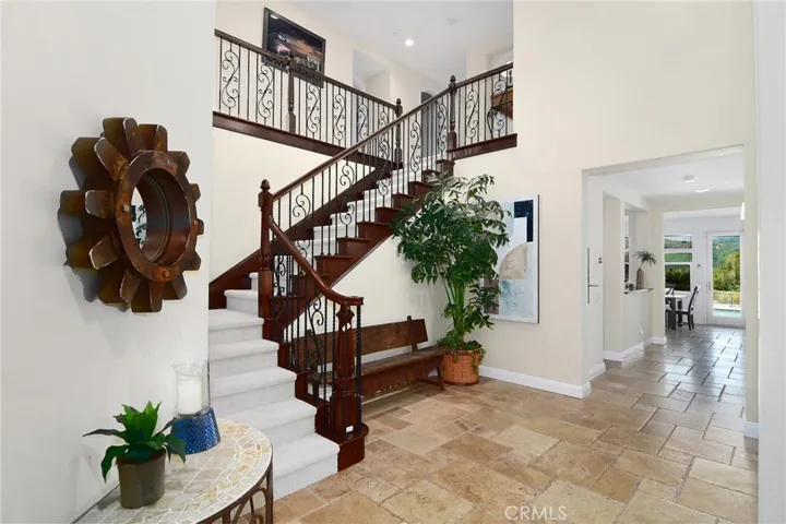 1921 Hazel Nut Court, Agoura Hills, California 91301