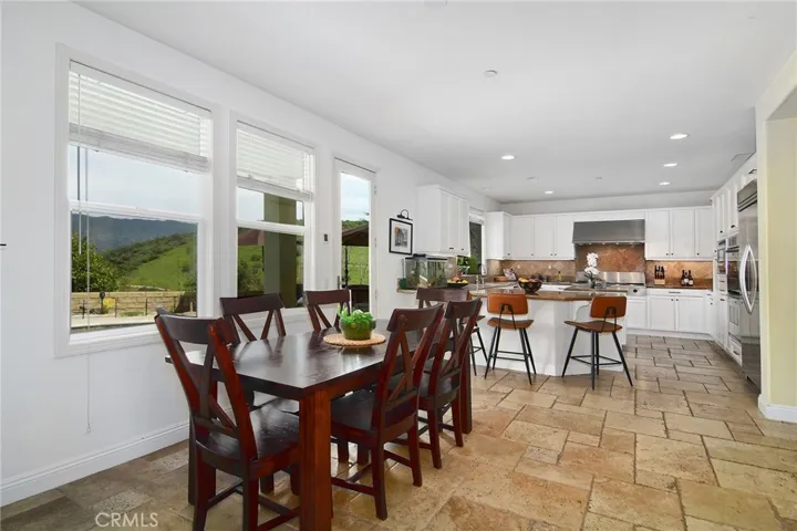 1921 Hazel Nut Court, Agoura Hills, California 91301