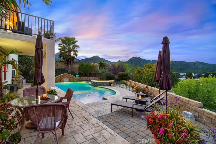 1921 Hazel Nut Court, Agoura Hills, California 91301