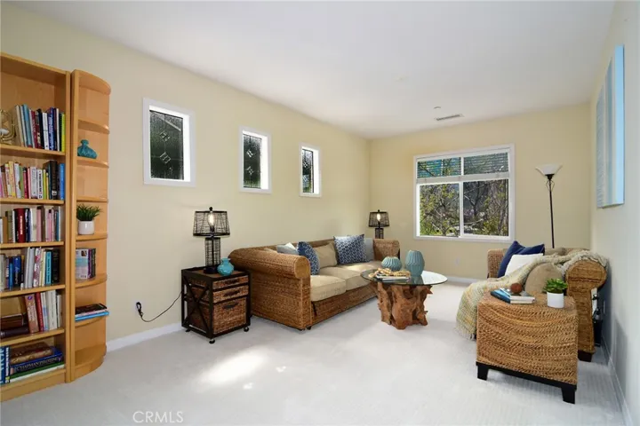 1921 Hazel Nut Court, Agoura Hills, California 91301