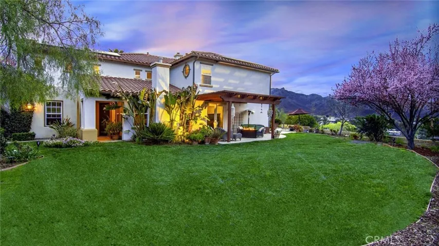 1921 Hazel Nut Court, Agoura Hills, California 91301