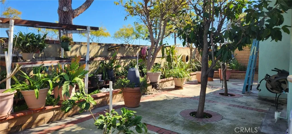 17714 San Candelo Street, Fountain Valley, California 92708