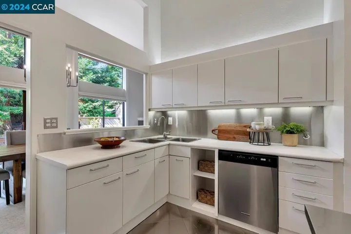 1962 Rim Ridge Ct, Walnut Creek, California 94597