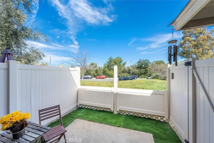 28888 Conejo View Drive, Agoura Hills, California 91301