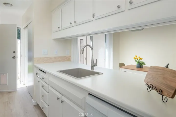 28888 Conejo View Drive, Agoura Hills, California 91301