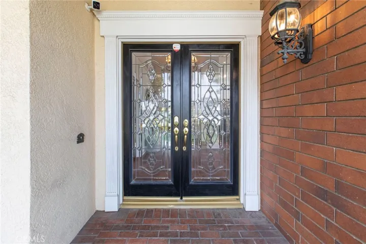21730 Thistledown Circle, Yorba Linda, California 92887
