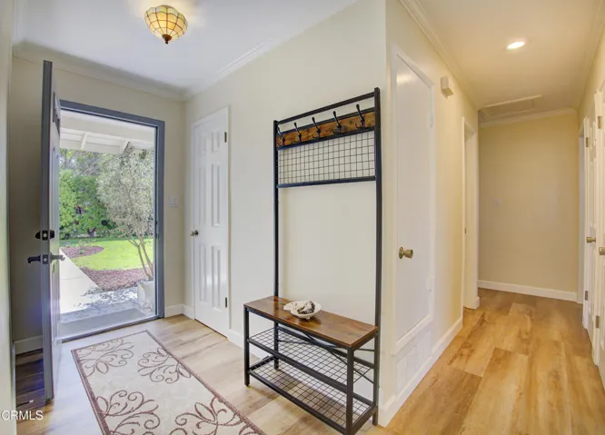 Entry Hall to Bedrooms