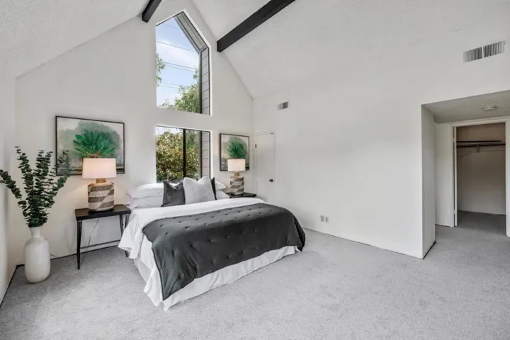 4104 Thain Way, Palo Alto, California 94306