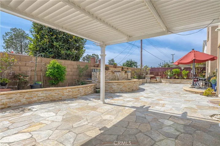 2238 N Lyon Street, Santa Ana, California 92705