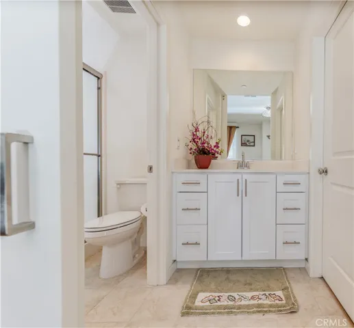 2238 N Lyon Street, Santa Ana, California 92705