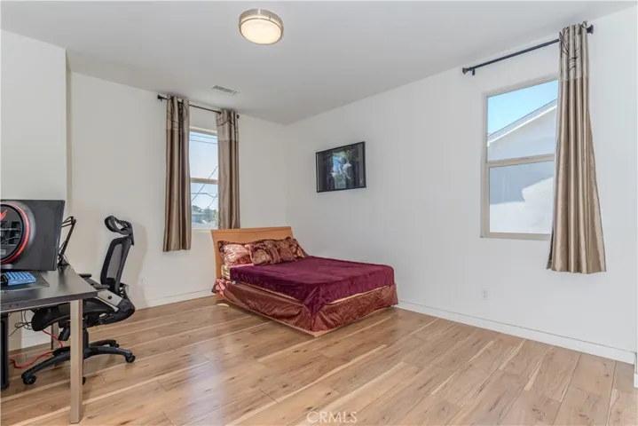 2238 N Lyon Street, Santa Ana, California 92705