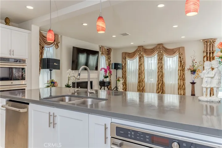 2238 N Lyon Street, Santa Ana, California 92705