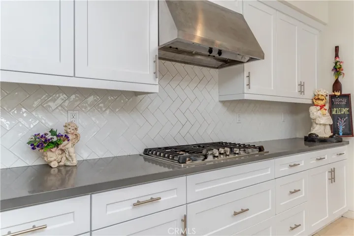 2238 N Lyon Street, Santa Ana, California 92705