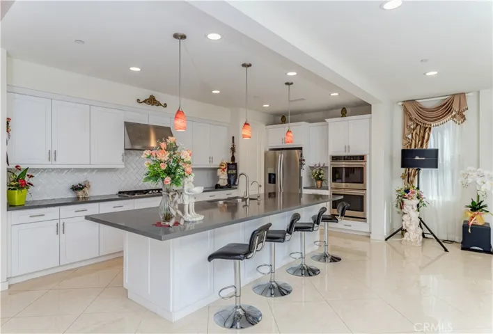 2238 N Lyon Street, Santa Ana, California 92705