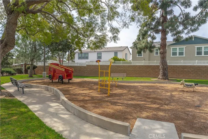 2238 N Lyon Street, Santa Ana, California 92705