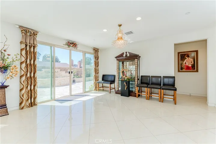 2238 N Lyon Street, Santa Ana, California 92705