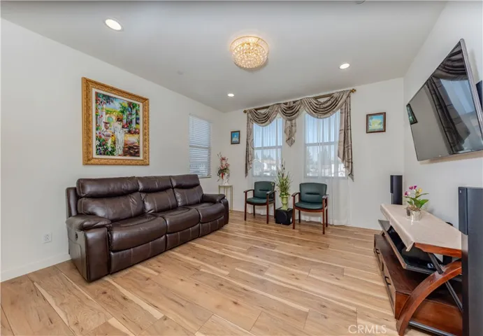 2238 N Lyon Street, Santa Ana, California 92705