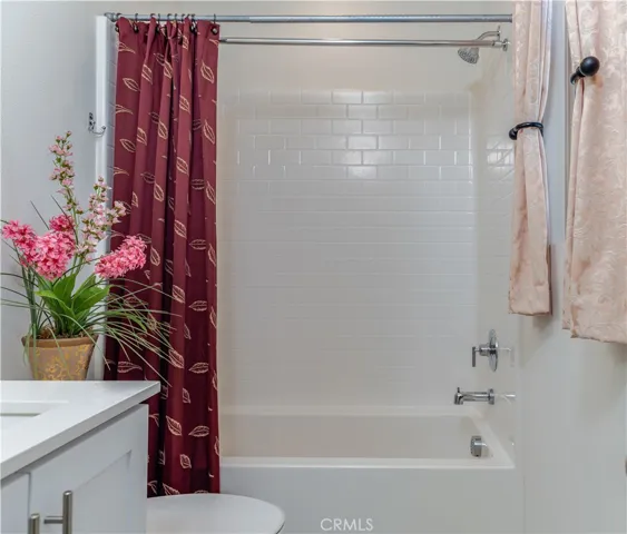 2238 N Lyon Street, Santa Ana, California 92705