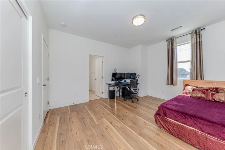2238 N Lyon Street, Santa Ana, California 92705