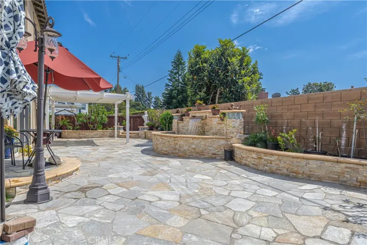 2238 N Lyon Street, Santa Ana, California 92705