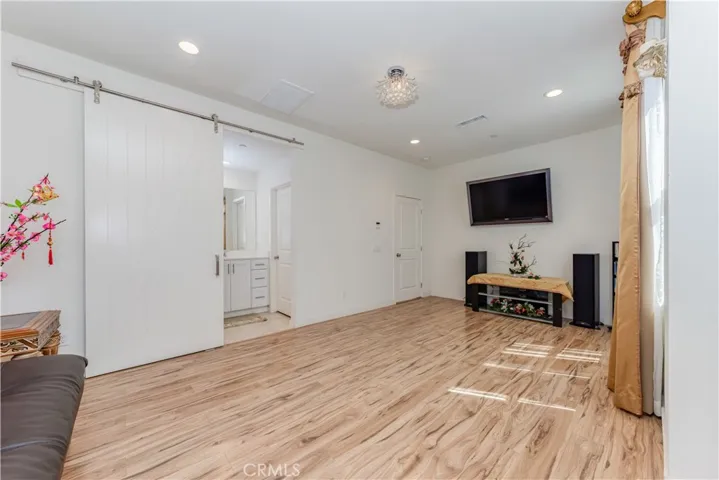 2238 N Lyon Street, Santa Ana, California 92705