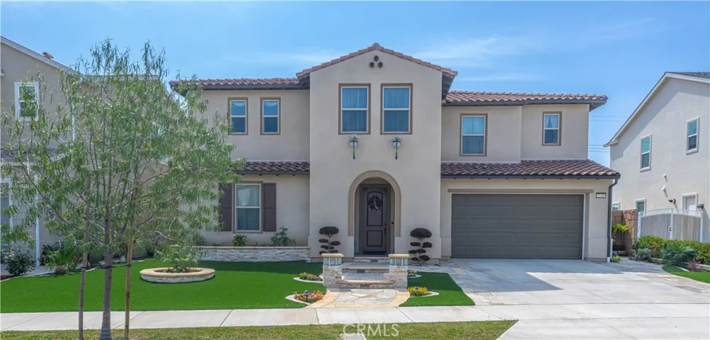 2238 N Lyon Street, Santa Ana, California 92705