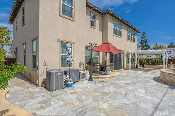 2238 N Lyon Street, Santa Ana, California 92705