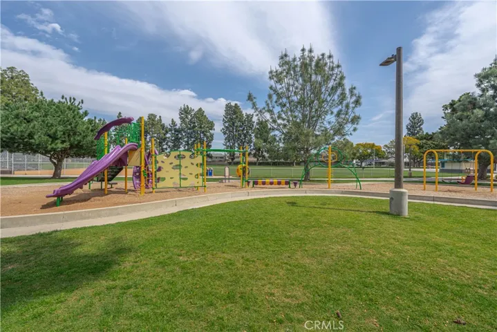 2238 N Lyon Street, Santa Ana, California 92705