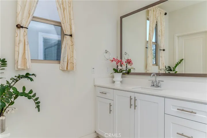 2238 N Lyon Street, Santa Ana, California 92705
