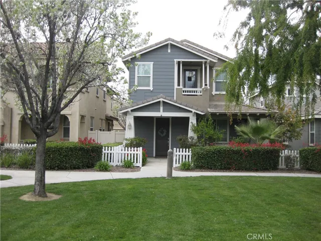 Front view of home