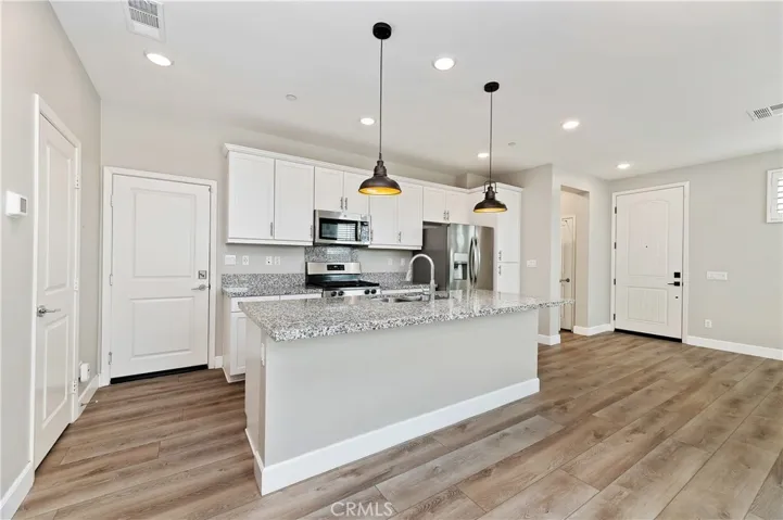 27460 Clarise Lane, Murrieta, California 92562