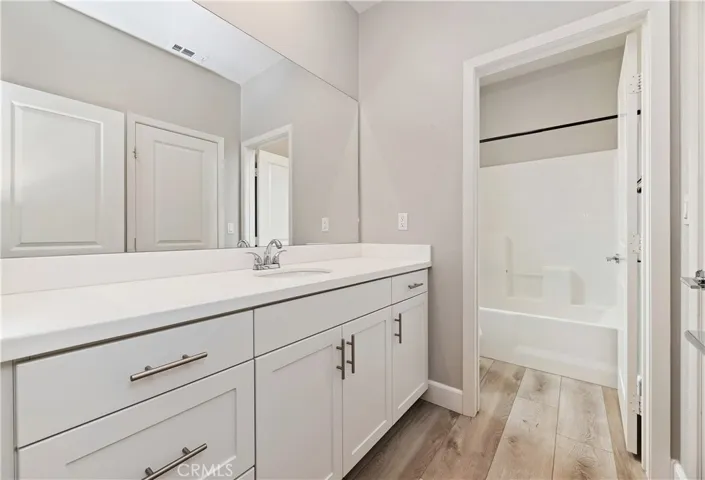 27460 Clarise Lane, Murrieta, California 92562