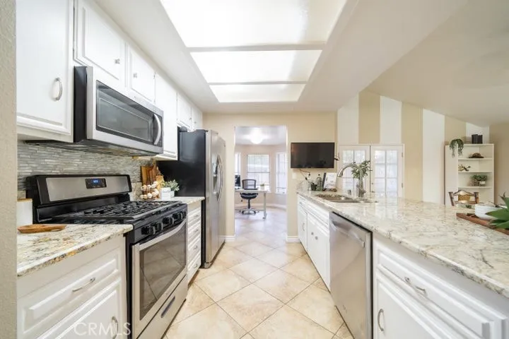 3126 Stevey Way, Lancaster, California 93536