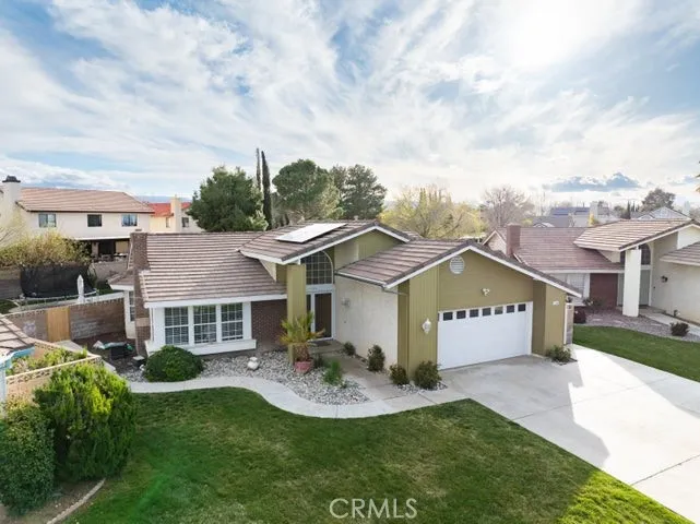 3126 Stevey Way, Lancaster, California 93536