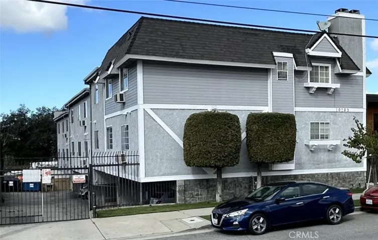 10205 Plainview Avenue, Tujunga, California 91042