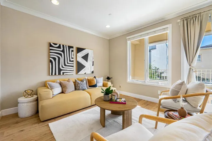 226 Summit Way, San Francisco, California 94132