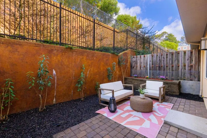 226 Summit Way, San Francisco, California 94132