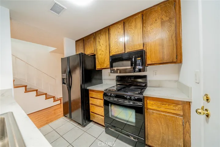 1145 S Dover Circle 28q, Anaheim, California 92805
