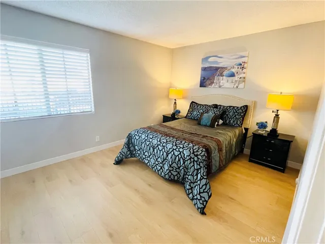 8541 La Salle Street 13, Cypress, California 90630
