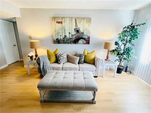 8541 La Salle Street 13, Cypress, California 90630