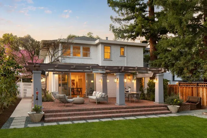 550 Kingsley Avenue, Palo Alto, California 94301