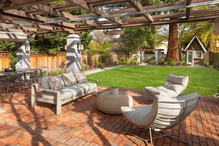 550 Kingsley Avenue, Palo Alto, California 94301