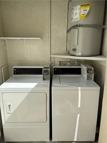 Common Laundry - Coin Operated