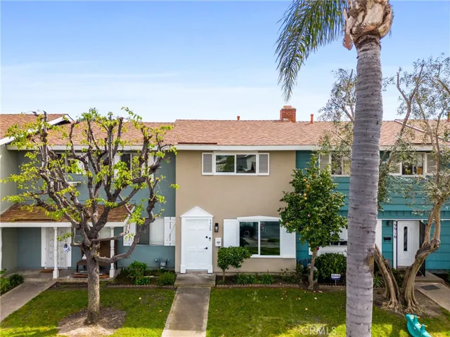 Embrace the joys of outdoor living in your front yard oasis.
