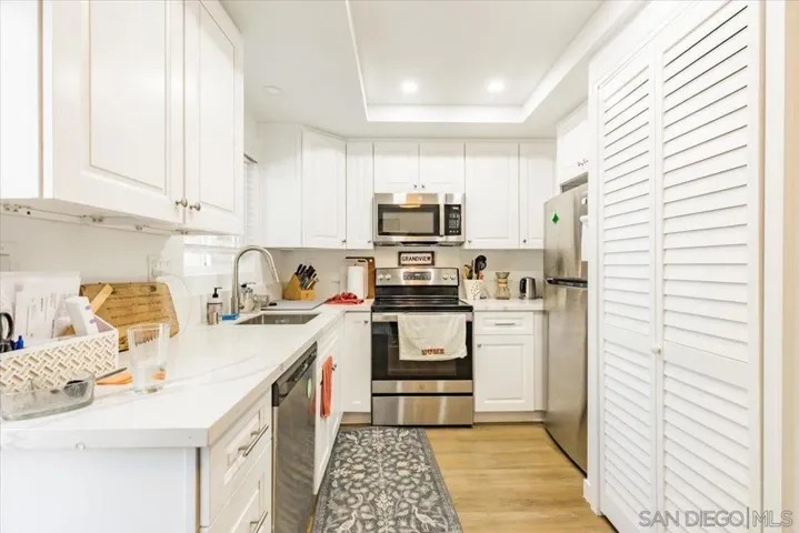 1405 N Vulcan Ave, Outside Area (inside Ca), California 92024